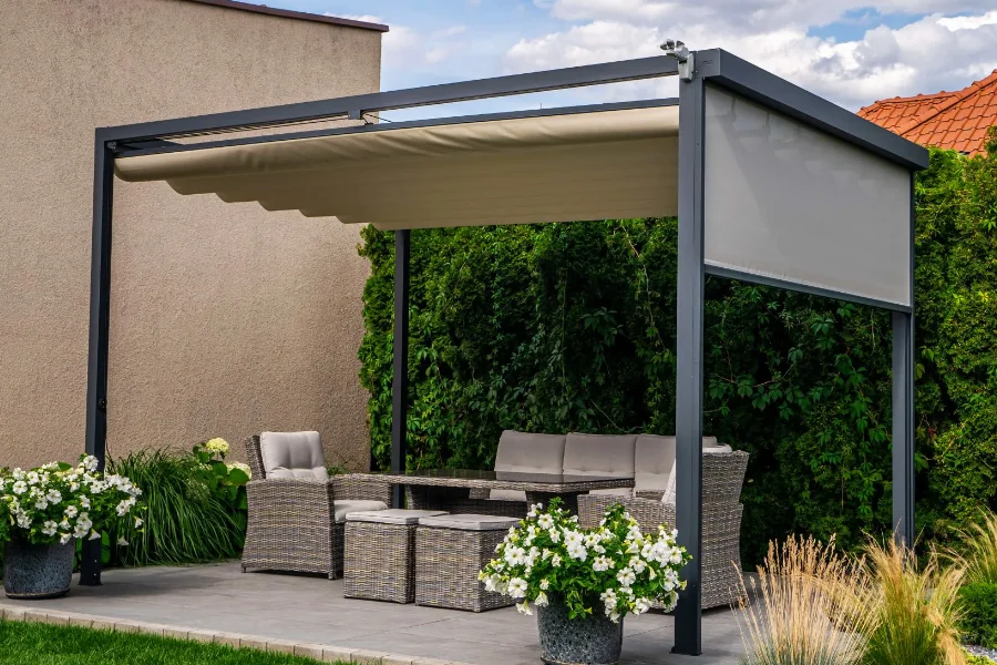 Pergola Palermo – widok z ogrodu